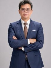 นายจิรวัฒน์ ยาทองไชย นายจิรวัฒน์ ยาทองไชย